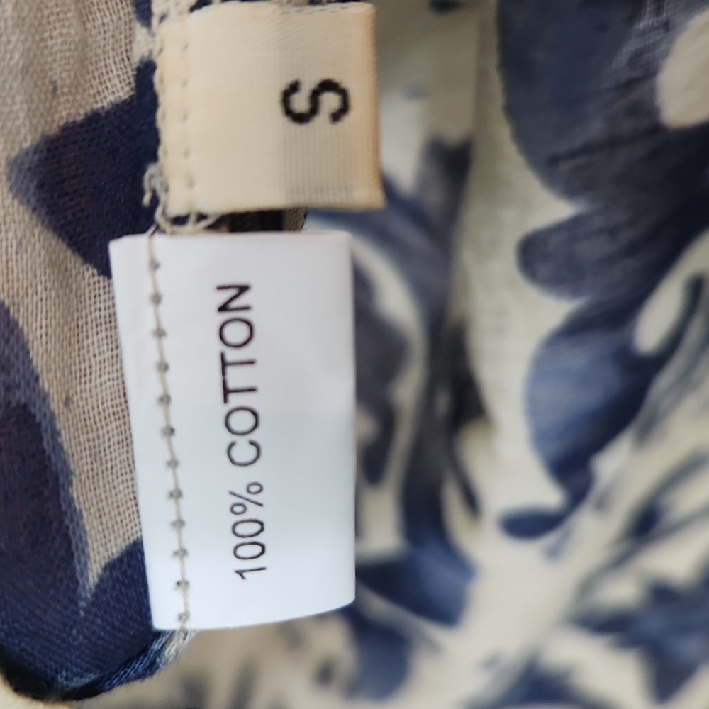 Navy and Cream Women's Top - Picture 8 of 9